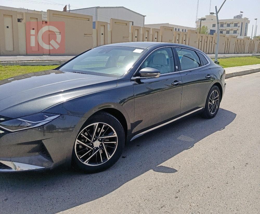 هیوندای ازێرا